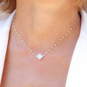 Collier trèfle nacré blanc chaîne rosaire