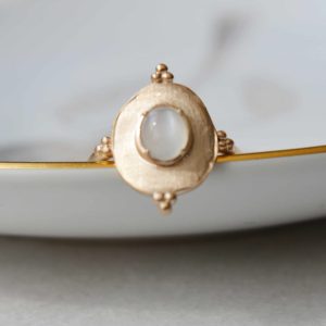 Bague Farah  – bague pierre fine style indien plaqué or mat