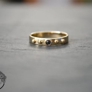 Bague Paloma “Indian Mood” – Bague fine serti pierres noires ethnique