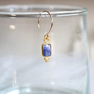 Boucle d’oreille Little Rihana – Petite créole mini pierre fine indienne