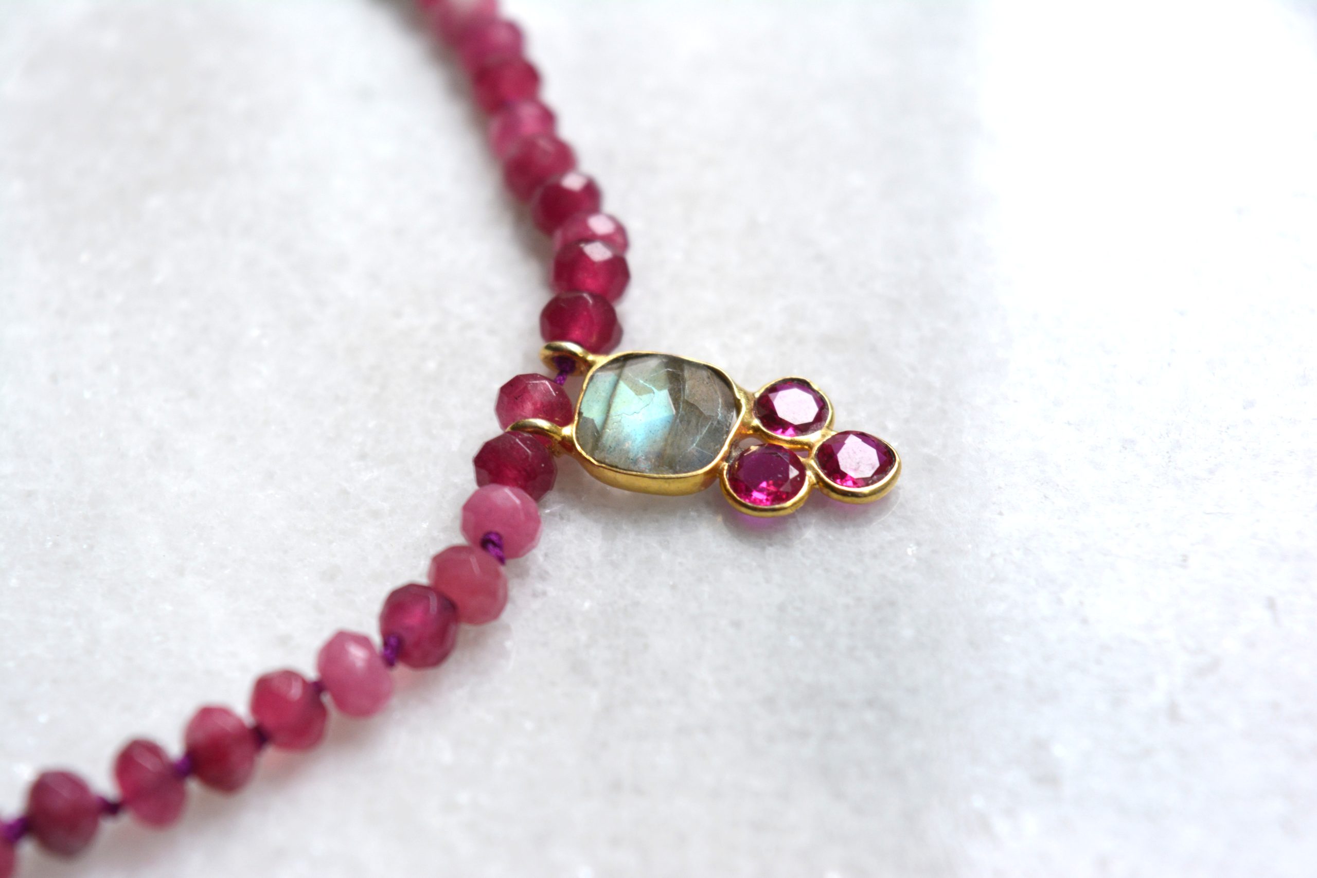 Collier tourmaline multicolore – Pierres fines tourmaline colorées, pendentif indien labradorite – Image 4