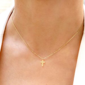 Collier Croix doré ou argenté